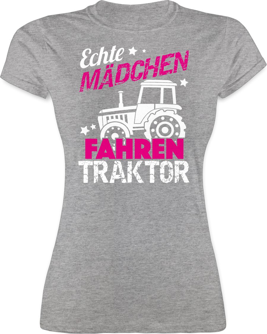 Echte Mädchen fahren Traktor